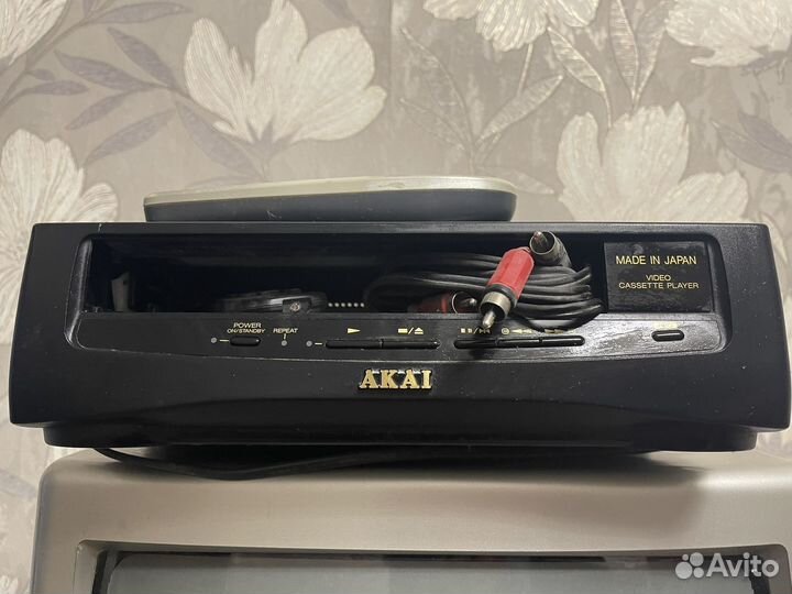 Приставка akai