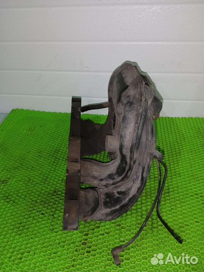 Впускной коллектор 1.8 zetec ford focus 1