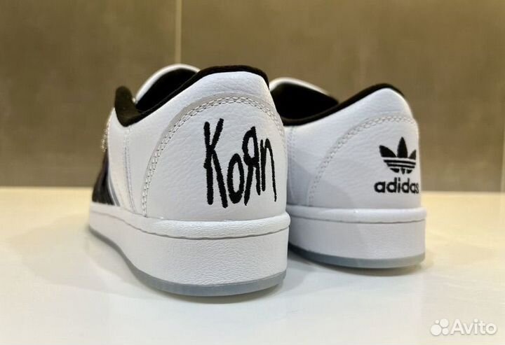 Кроссовки adidas superstar korn