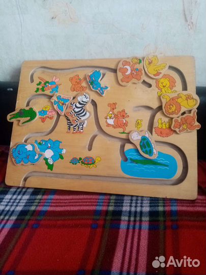 Лабиринт, бизиборд