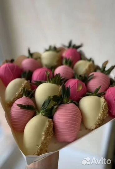 Клубника в шоколаде букеты подарок девушке