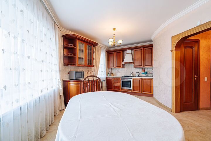 3-к. квартира, 102,1 м², 3/5 эт.