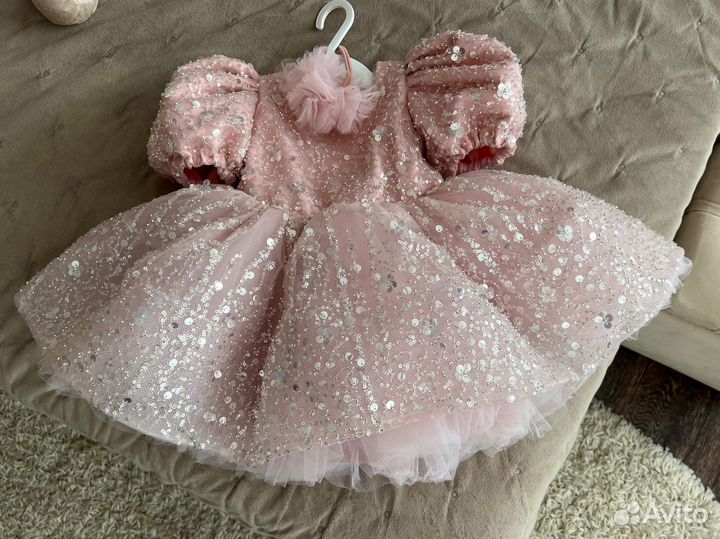 Детское нарядное платье на годик