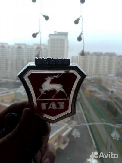 Газ значок на машину