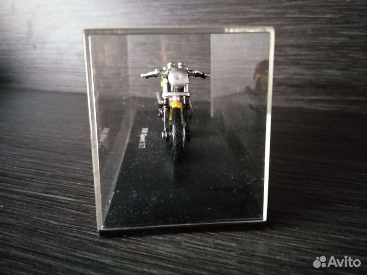 Модель мотоцикла ducati 750