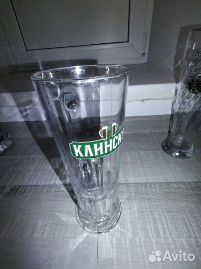 Коллекция пивных бокалов и кружек