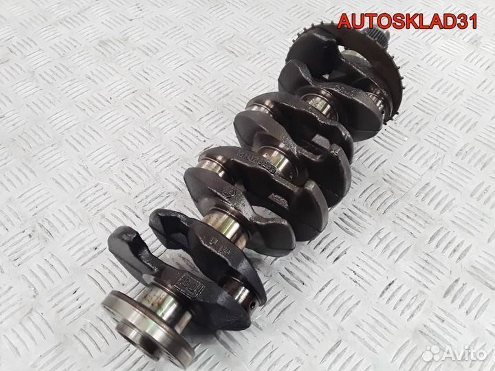 Коленчатый вал Mitsubishi Colt 1,3 MN176280