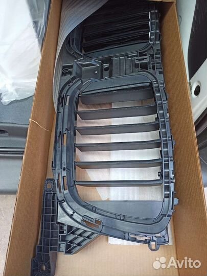 Жалюзи радиатора верхние B46D BMW X3 G01 X4 G02