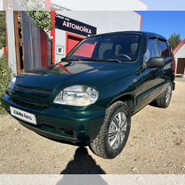 Chevrolet Niva 1.7 MT, 2004, 269 000 км, с пробегом, цена 265 000 руб.