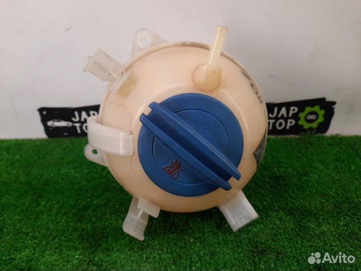 Бачок расширительный Volkswagen Passat B6 1.8 cdaa