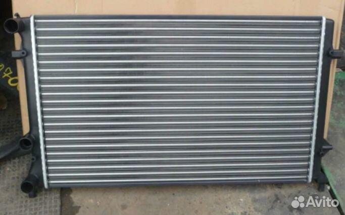 Радиатор основной VW jetta
