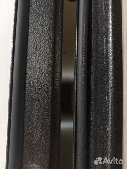 Дверь входная металлическая от застройщика