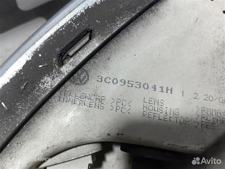 Поворотник передний левый Volkswagen Passat B6 2.0