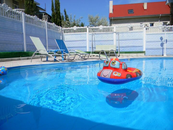 Дом 100 м² на участке 8 сот.