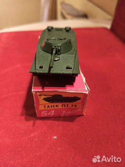 Модель танк -54.гдр. Оригинал.70-х