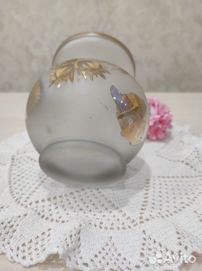 Ваза Орех завода красный май