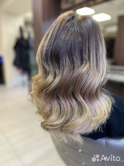 Окраска волос и стрижка