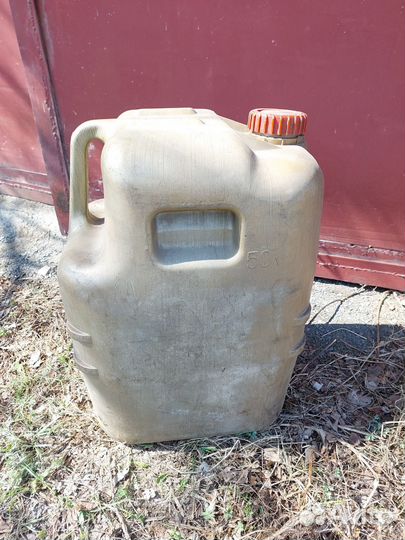 Канистра пластиковая