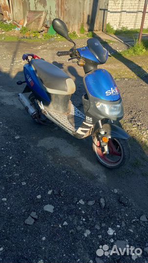 Скутер stels skif