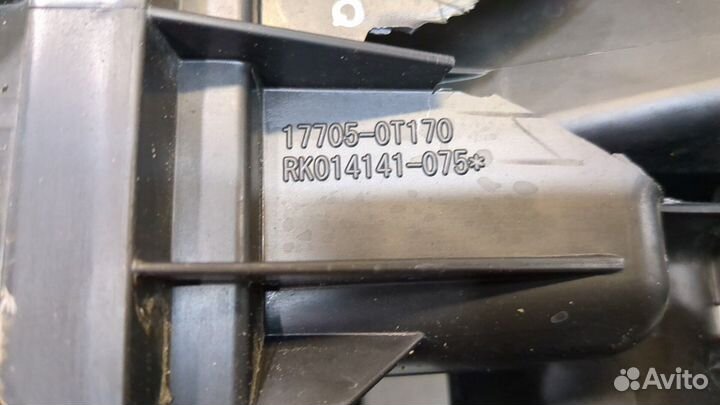 Корпус воздушного фильтра Toyota C-HR, 2019