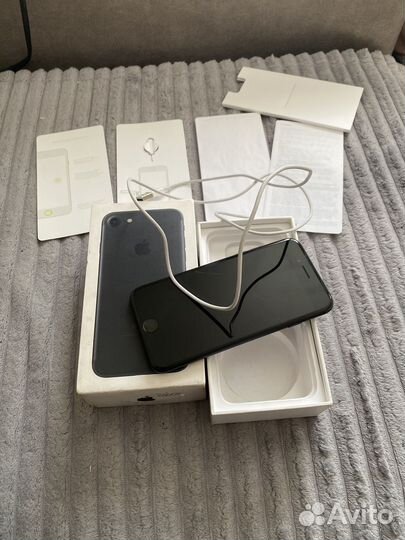 iPhone 7, 32 ГБ
