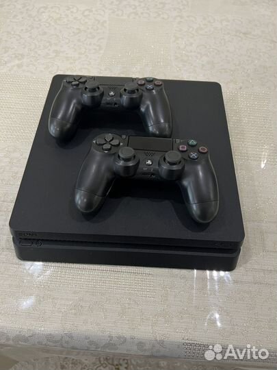 Sony playstation 4 slim