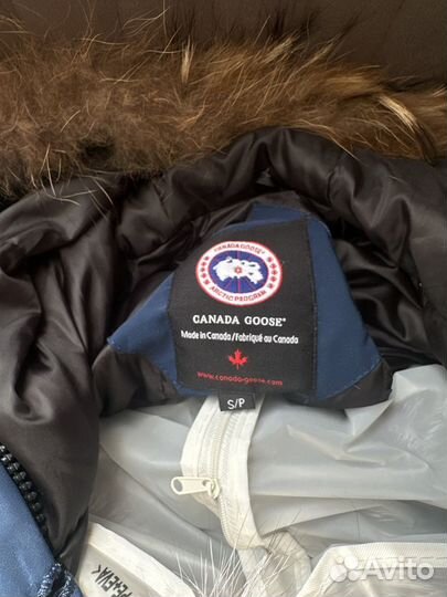 Пуховик canada goose женский