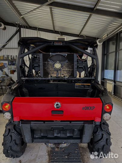 Багги BRP CAN-AM commander 1000