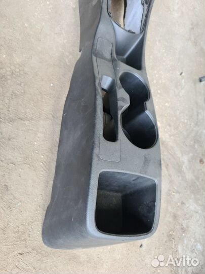 Консоль центральная Hyundai Solaris 1 2011