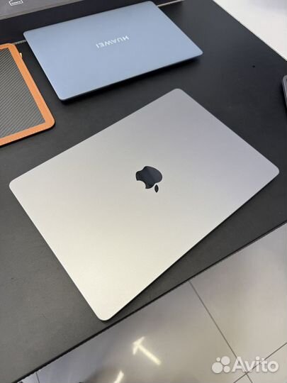 Macbook air 15 m2 8 512