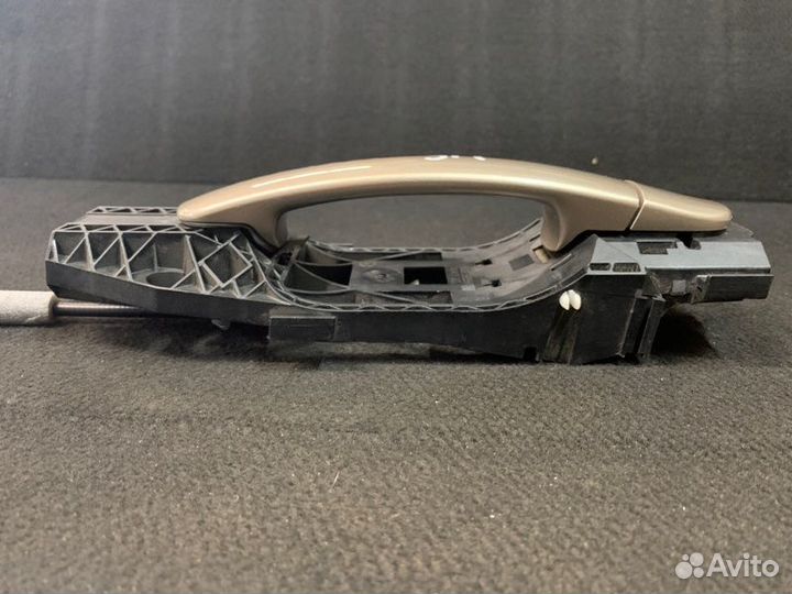 Ручка двери задняя правая Volkswagen Polo