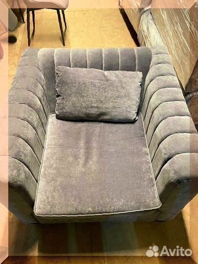 Кресло серое