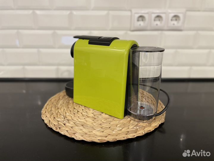 Капсульная кофемашина Nespresso EN85 Lime