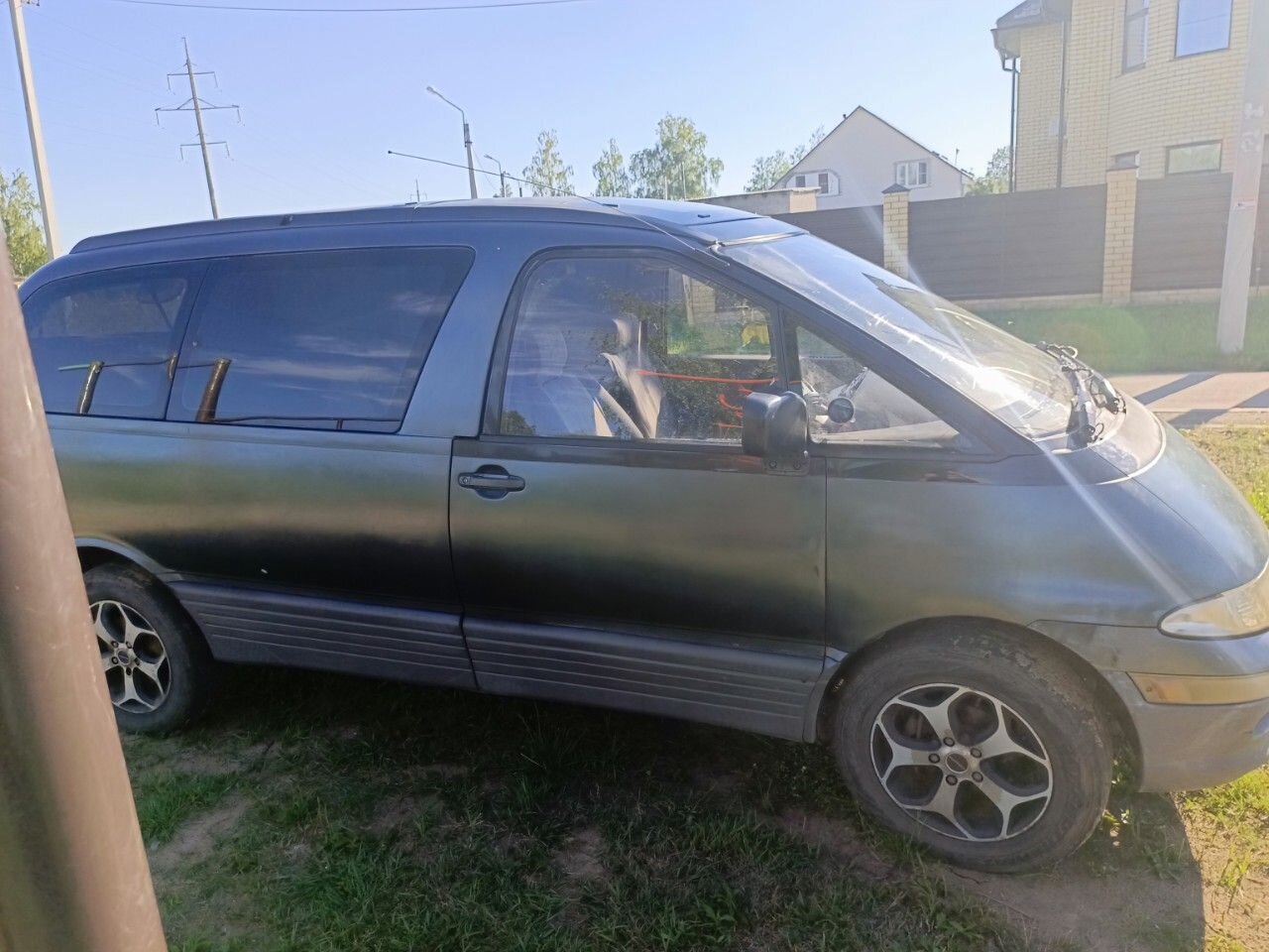 Toyota Estima Emina