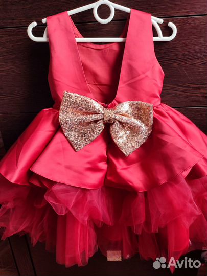 Детское нарядное платье 92
