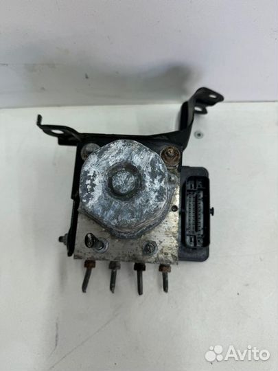 Блок abs Toyota Camry V50/V55 2011-2018