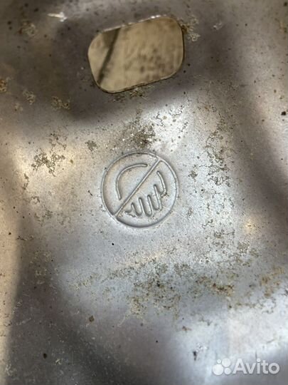 Кожух / защита выпускного коллектора Lexus NX 200t