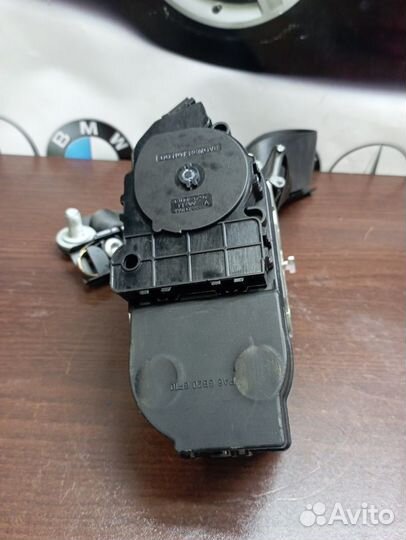 Передний правый ремень безопасности Mercedes w221