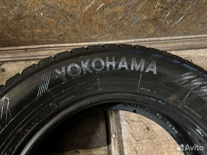 Yokohama Ice Guard IG65 215/65 R16 102T