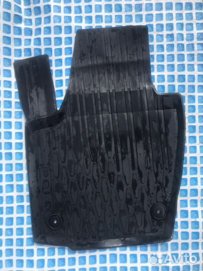 Автомобильные коврики резиновые