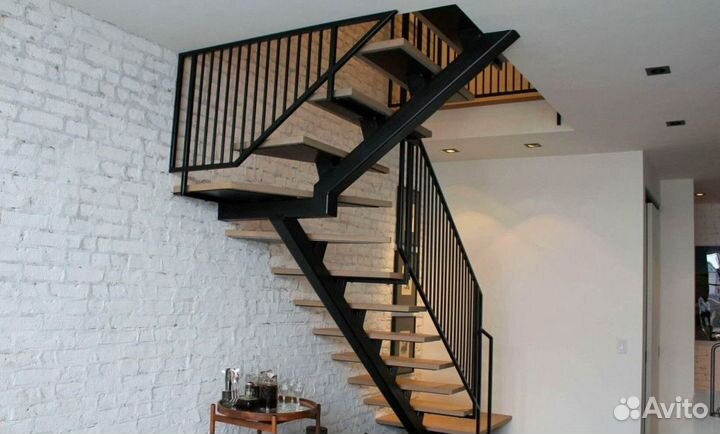 Лестница на металлокаркасе дизайн 4338