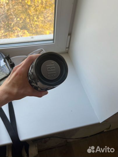 Колонка jbl charge 4