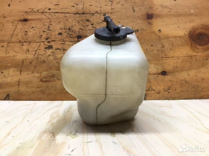 Бачок расширительный Toyota Carina ST195 3SFE 1994