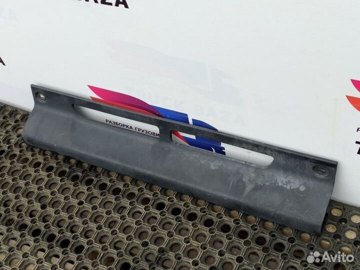 Накладка переднего бампера центральная