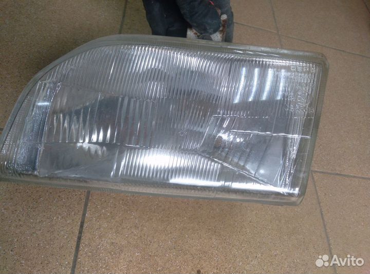 Фара передняя Форд Фиеста 3