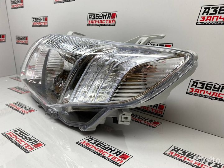 Набор. Фары Toyota Corolla Axio, Fielder 140 Светлые Галоген LH+RH