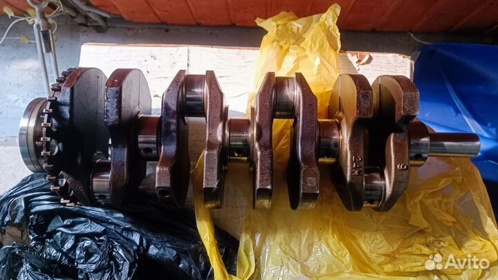 Коленвал outlander