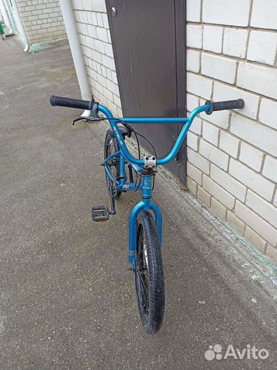 Трюковой велосипед BMX