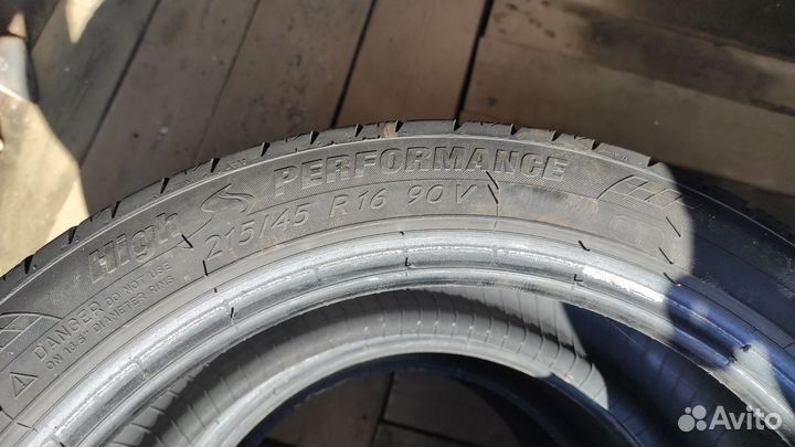 Tigar High Performance 215/45 R16 90V
