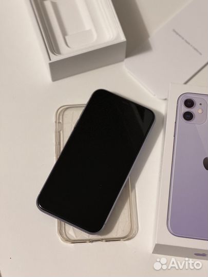 iPhone 11, 64 ГБ